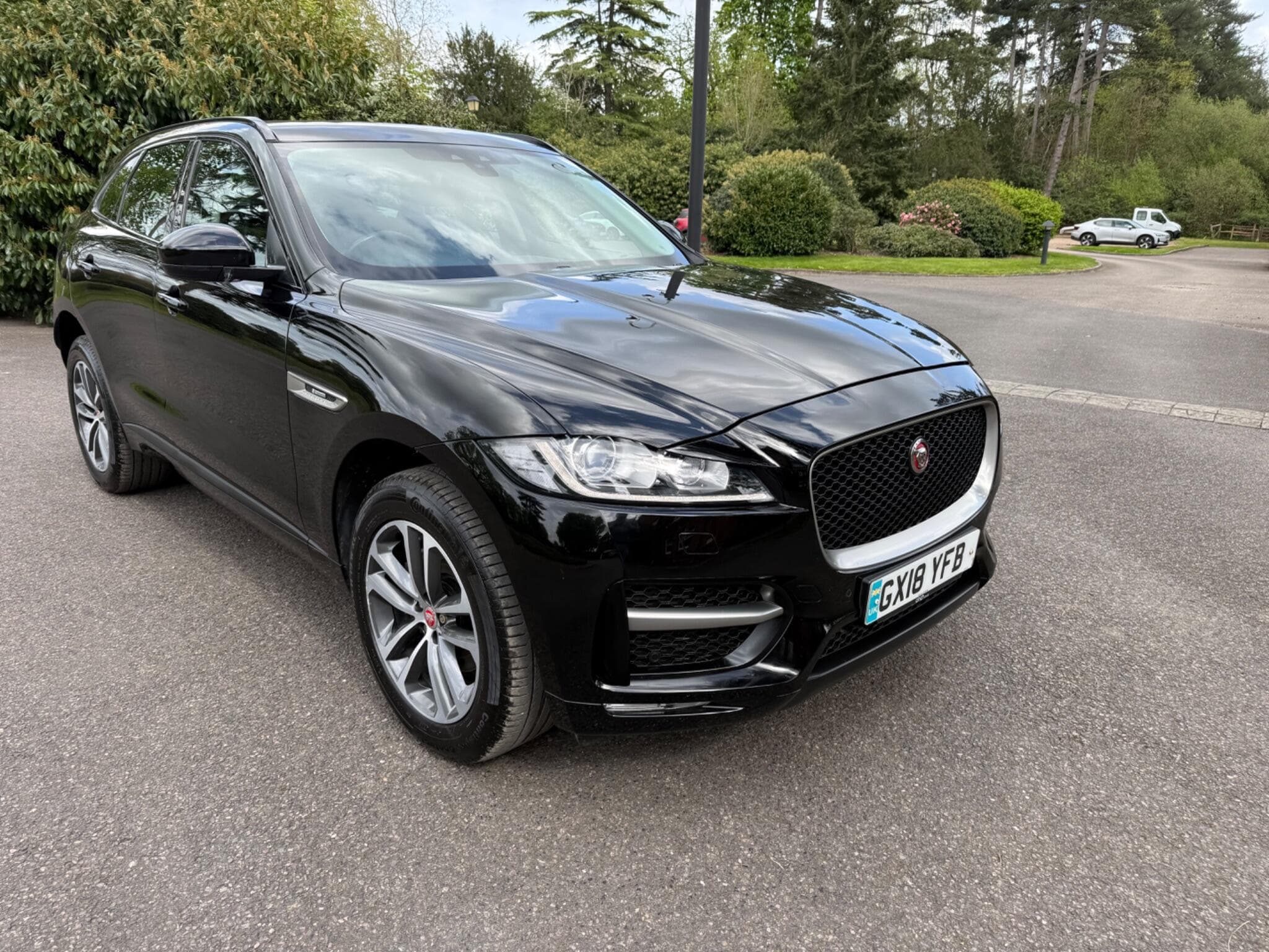 Jaguar F-PACE