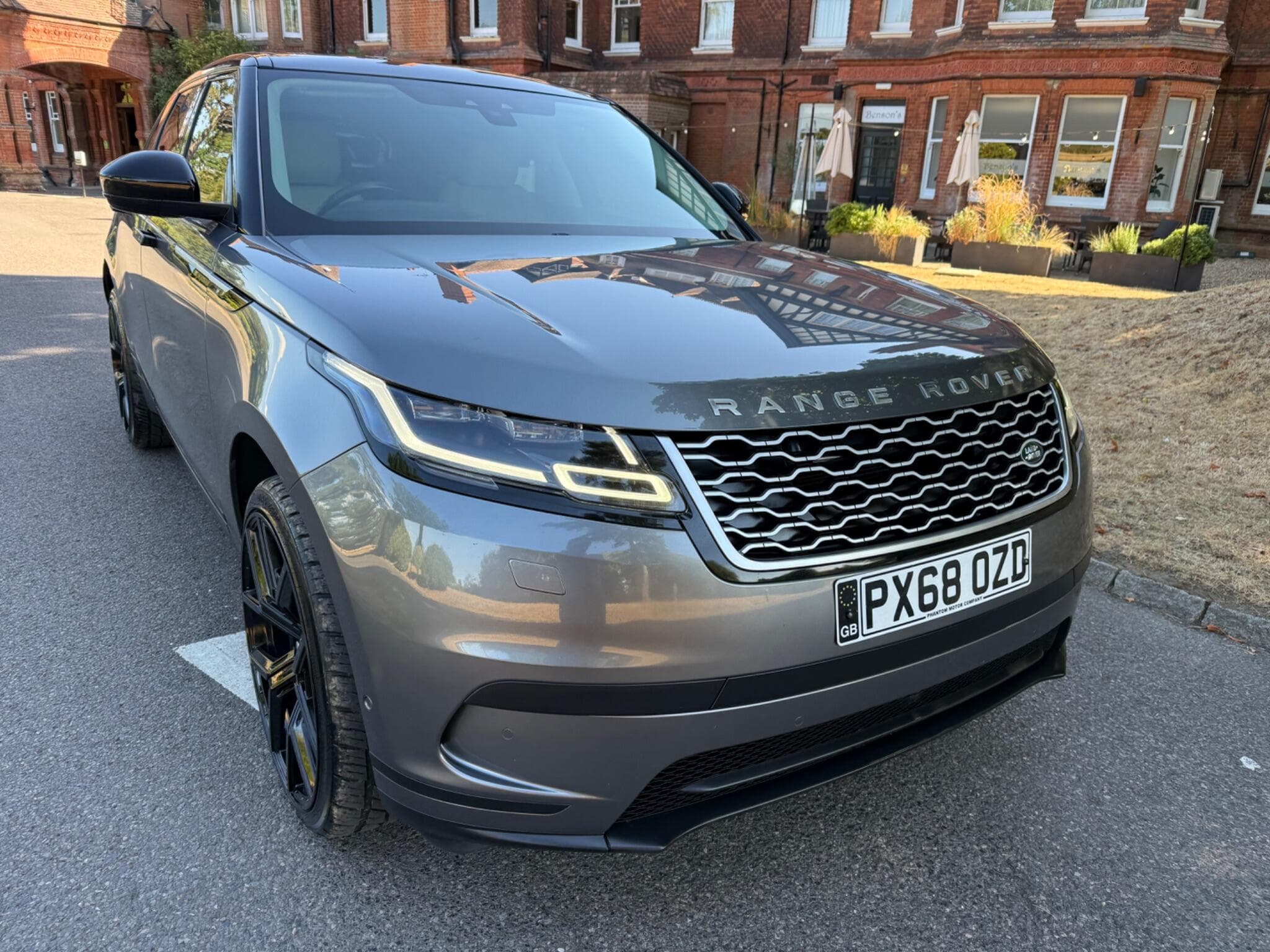 Land Rover Range Rover Velar